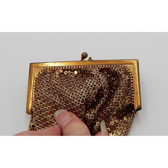Whiting And Davis Coin Purse Women 2684 Gold Mesh Made in USA 3 x 4 Vintage - Picture 9 of 9